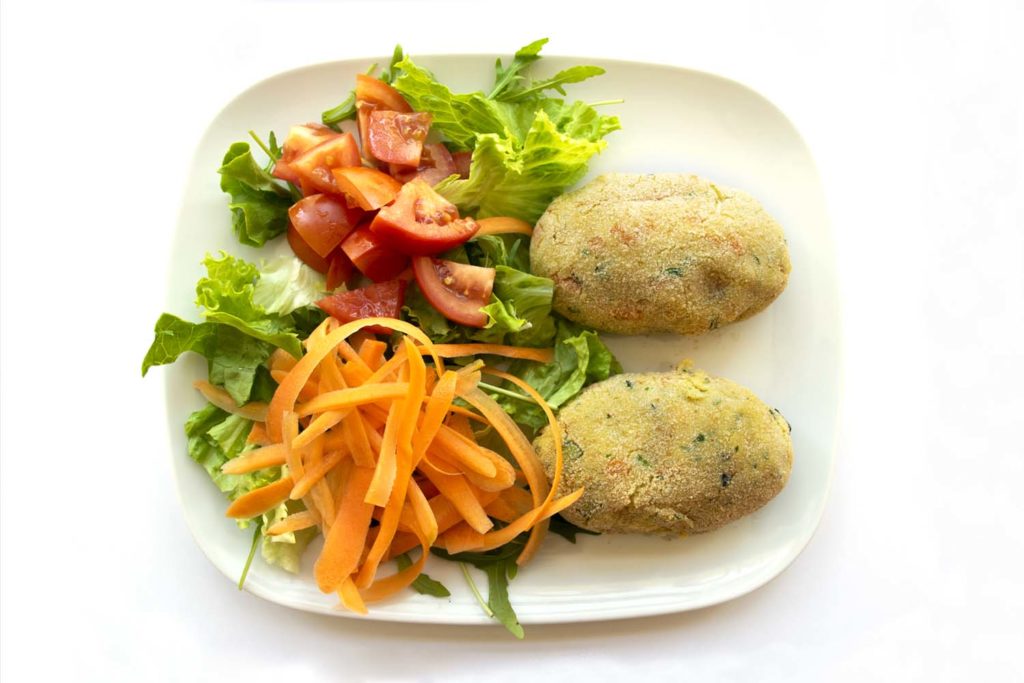 Canederli alle verdure con insalata mista